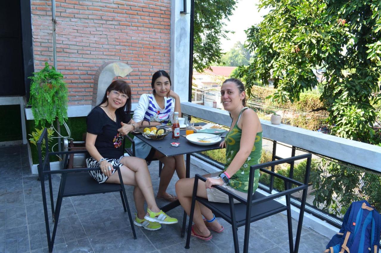 Dawnthaya Ayutthaya House บ้านดอนธยๅ อยุธยา Extérieur photo